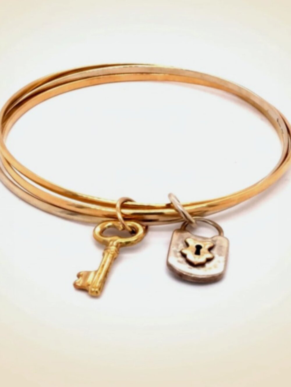 18K Tiffany & Co. Trio of Two Tone Bangle Bracelet Lock & Key Fabulous